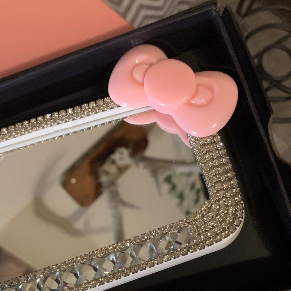 Hello Kitty Rearview Mirror Charm - Picture 4 of 4